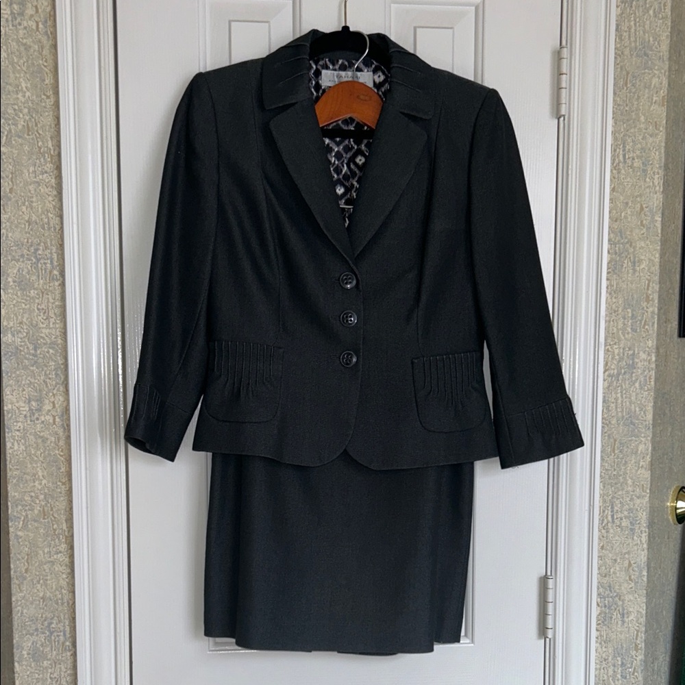 Tahari Arthur Levine dark gray Skirt Suit